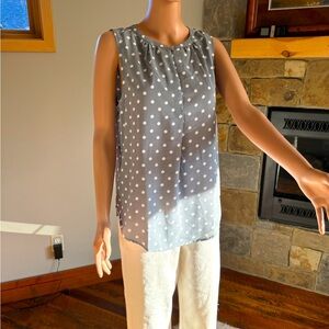NWT grey with white dot front pleated sleeveless blouse